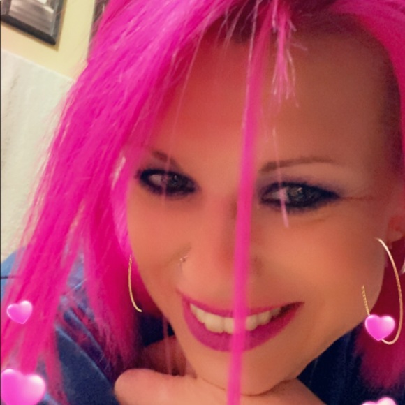 Meet your Posher, Tracy - Picture 1 of 12